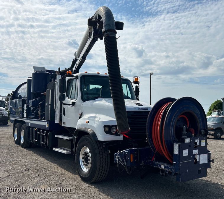 image for item EG0736 2015 Freightliner  114SD sewer jetter truck