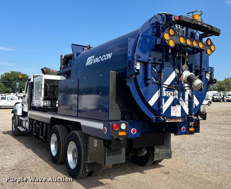 image for item EG0736 2015 Freightliner  114SD sewer jetter truck
