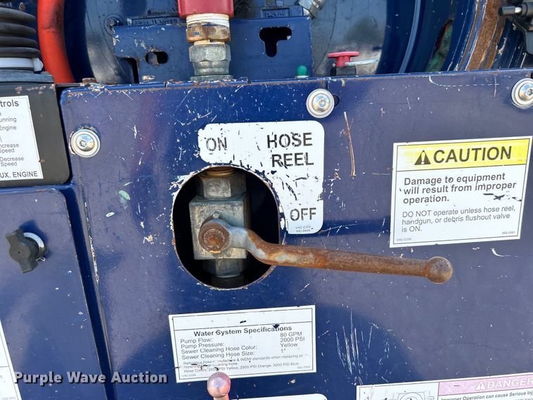 image for item EG0736 2015 Freightliner  114SD sewer jetter truck