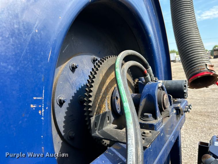 image for item EG0736 2015 Freightliner  114SD sewer jetter truck