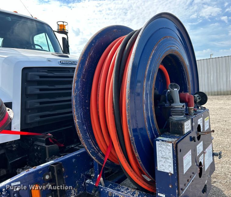 image for item EG0736 2015 Freightliner  114SD sewer jetter truck