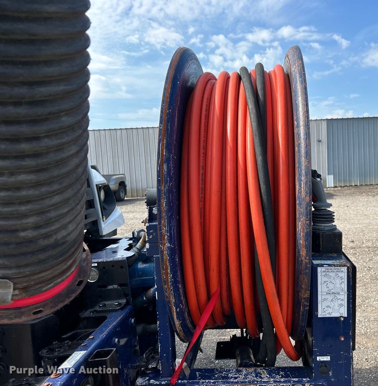 image for item EG0736 2015 Freightliner  114SD sewer jetter truck