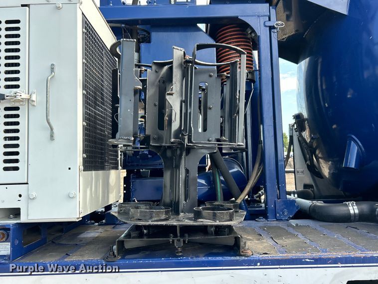 image for item EG0736 2015 Freightliner  114SD sewer jetter truck