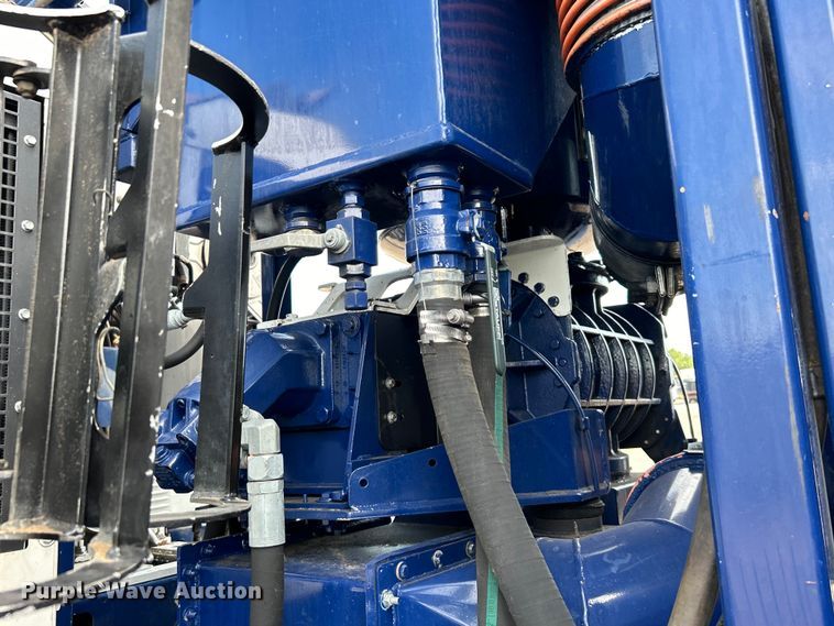 image for item EG0736 2015 Freightliner  114SD sewer jetter truck