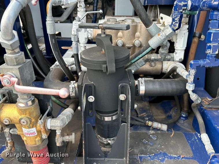 image for item EG0736 2015 Freightliner  114SD sewer jetter truck