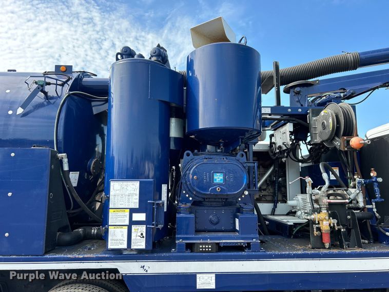 image for item EG0736 2015 Freightliner  114SD sewer jetter truck