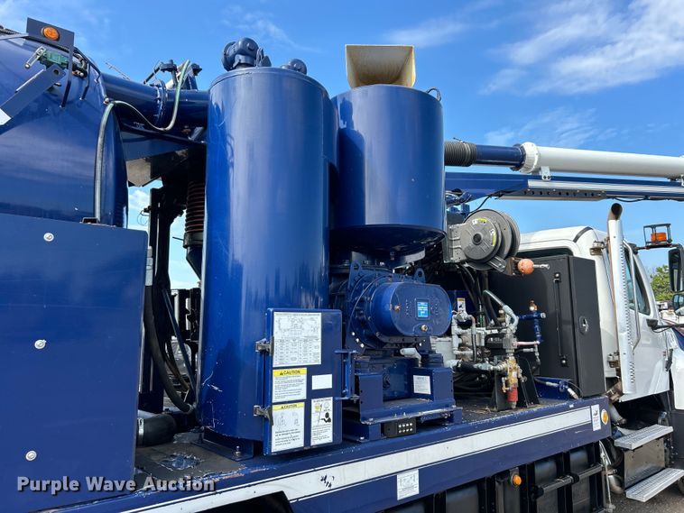 image for item EG0736 2015 Freightliner  114SD sewer jetter truck