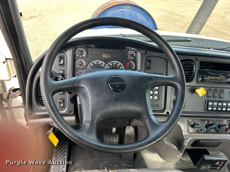 image for item EG0736 2015 Freightliner  114SD sewer jetter truck