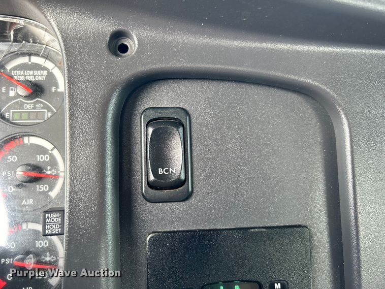 image for item EG0736 2015 Freightliner  114SD sewer jetter truck