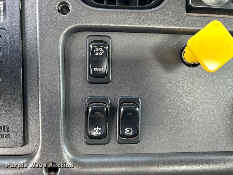 image for item EG0736 2015 Freightliner  114SD sewer jetter truck