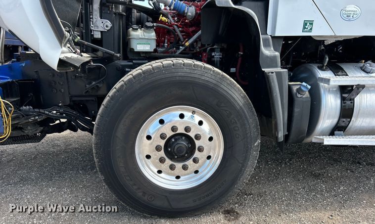 image for item EG0736 2015 Freightliner  114SD sewer jetter truck