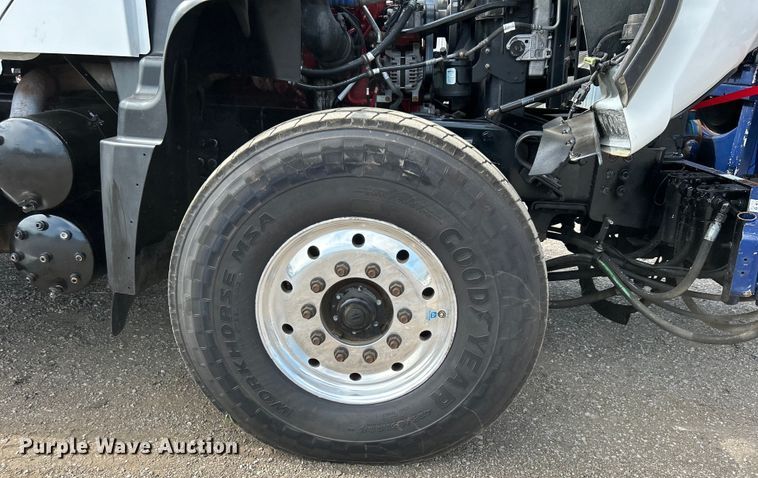 image for item EG0736 2015 Freightliner  114SD sewer jetter truck