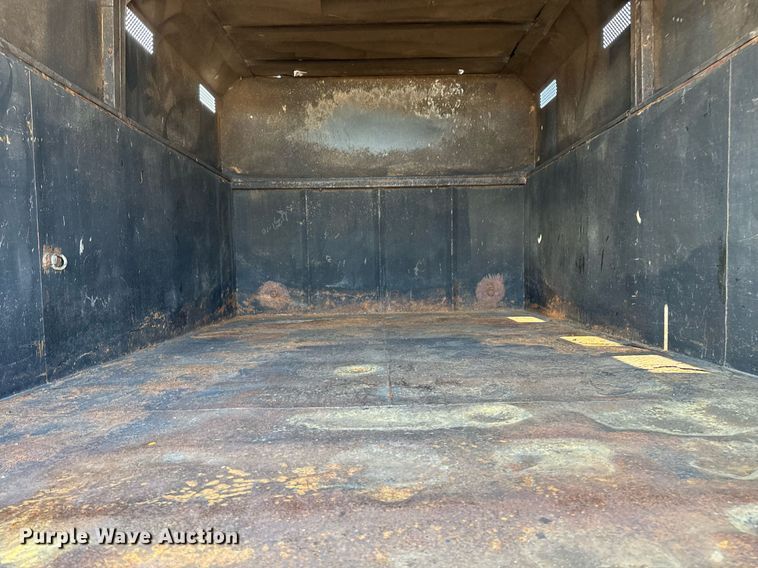 image for item EG2238 2011 Ford F750 Super Duty chipper truck