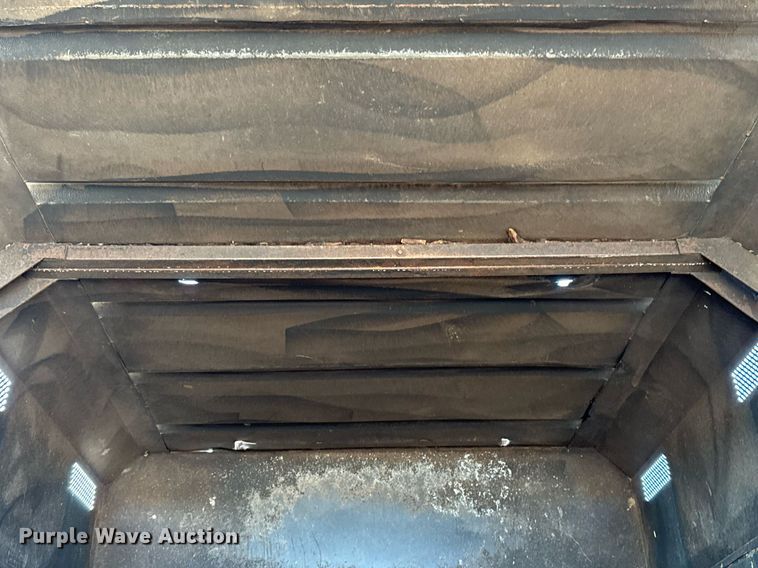 image for item EG2238 2011 Ford F750 Super Duty chipper truck