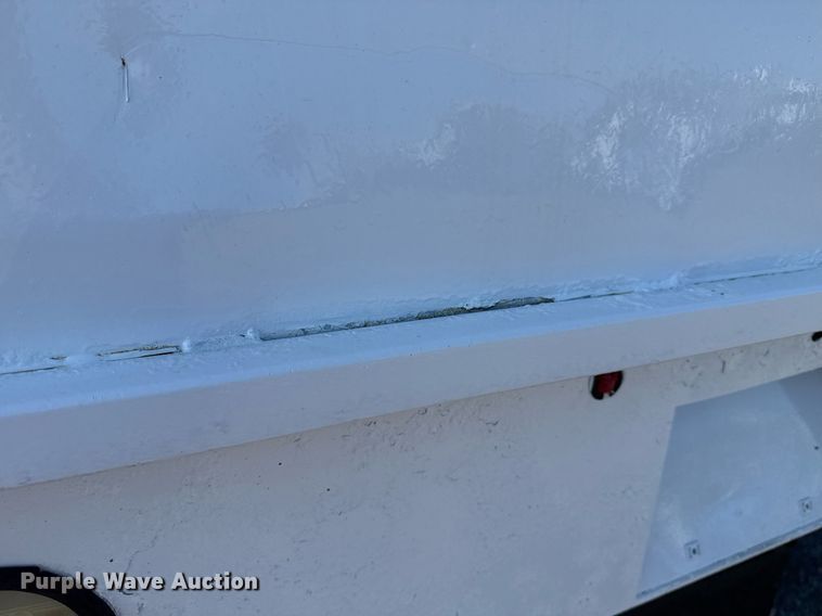 image for item EG2238 2011 Ford F750 Super Duty chipper truck