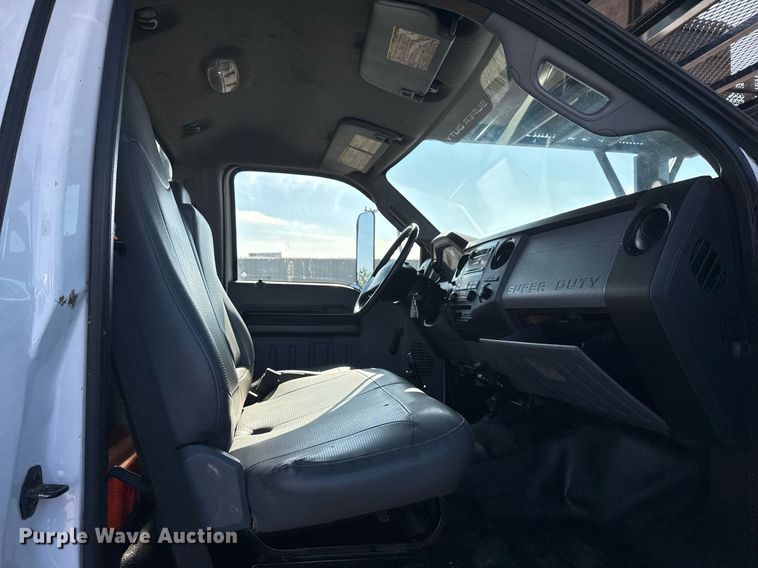 image for item EG2238 2011 Ford F750 Super Duty chipper truck