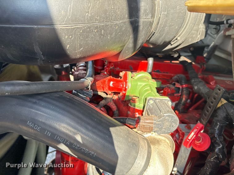 image for item EG2238 2011 Ford F750 Super Duty chipper truck