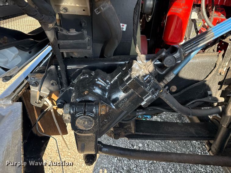 image for item EG2238 2011 Ford F750 Super Duty chipper truck