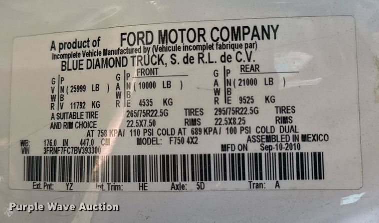 image for item EG2238 2011 Ford F750 Super Duty chipper truck