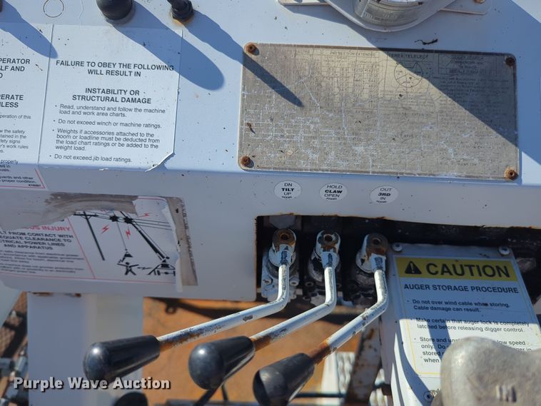 image for item EG2281 2009 Ford F750 Super Duty digger derrick truck