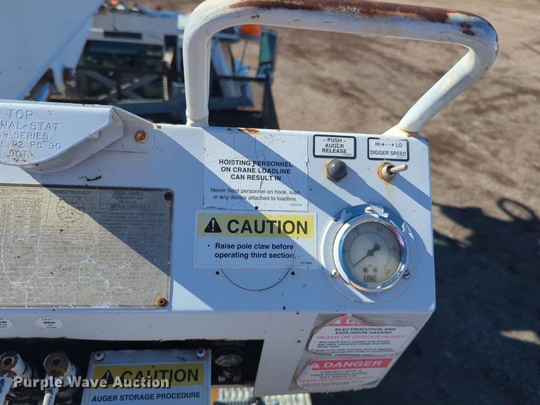 image for item EG2281 2009 Ford F750 Super Duty digger derrick truck