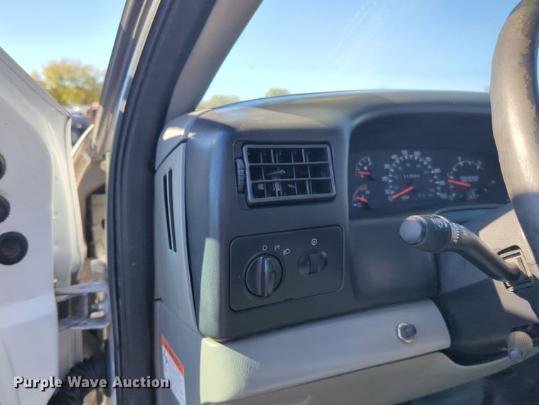 image for item EG2281 2009 Ford F750 Super Duty digger derrick truck