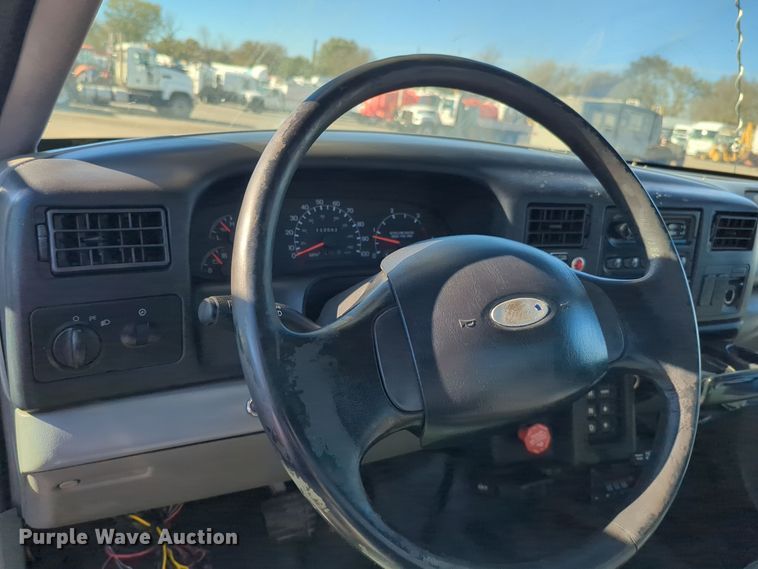 image for item EG2281 2009 Ford F750 Super Duty digger derrick truck