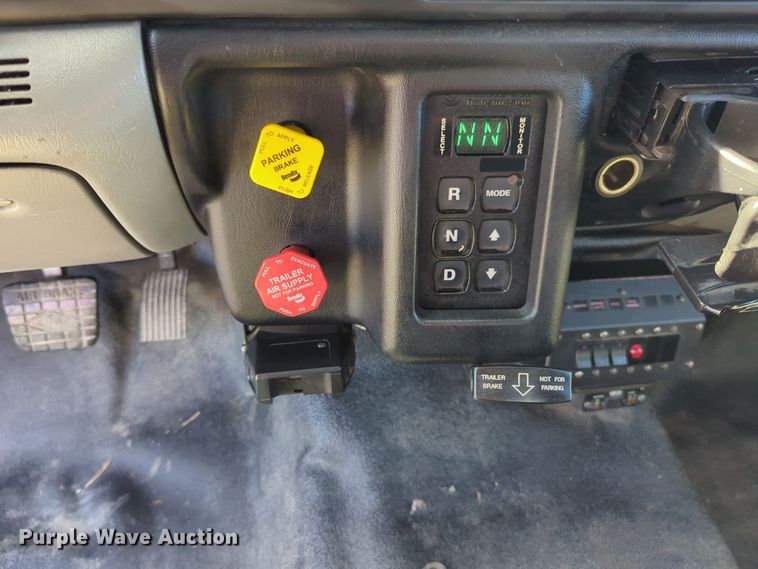 image for item EG2281 2009 Ford F750 Super Duty digger derrick truck