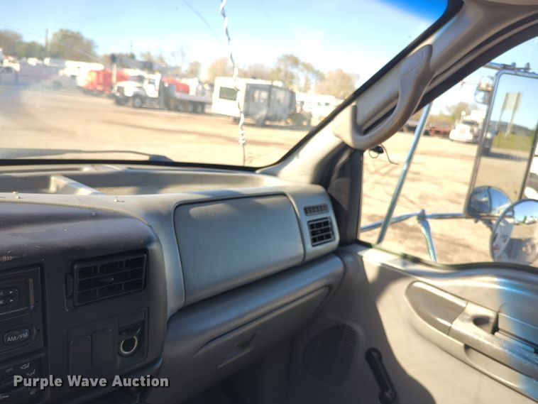 image for item EG2281 2009 Ford F750 Super Duty digger derrick truck