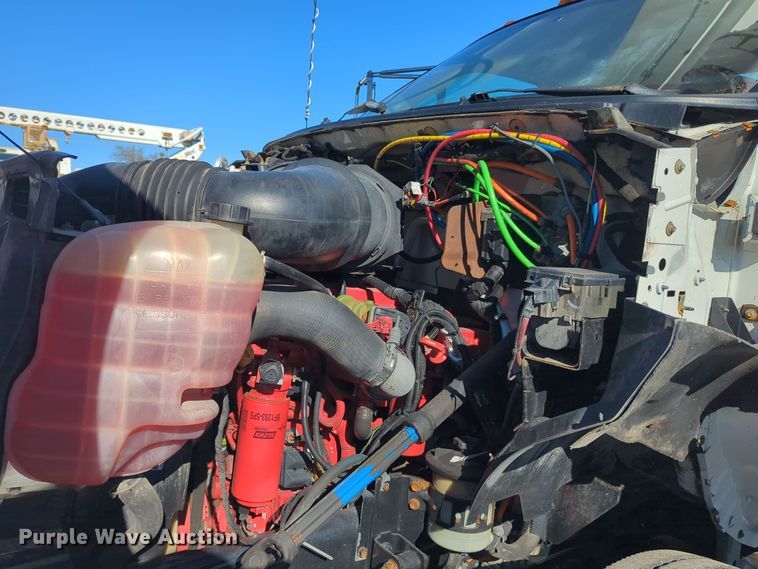 image for item EG2281 2009 Ford F750 Super Duty digger derrick truck