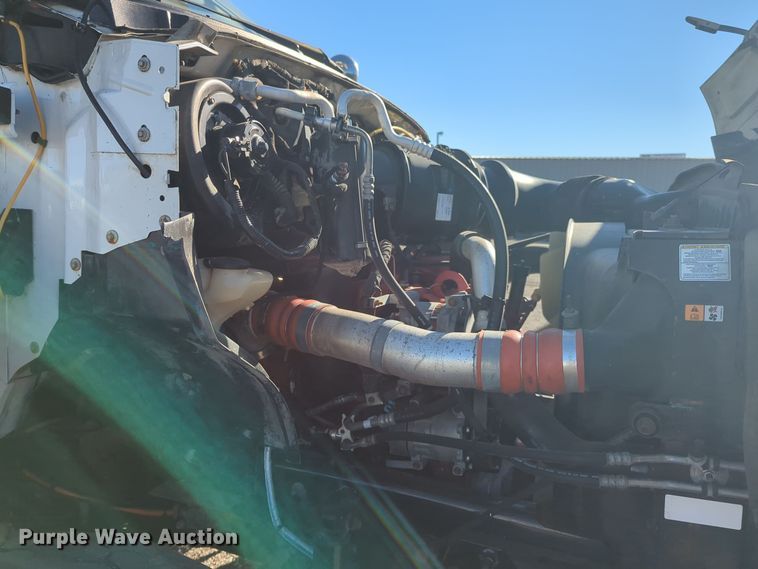 image for item EG2281 2009 Ford F750 Super Duty digger derrick truck