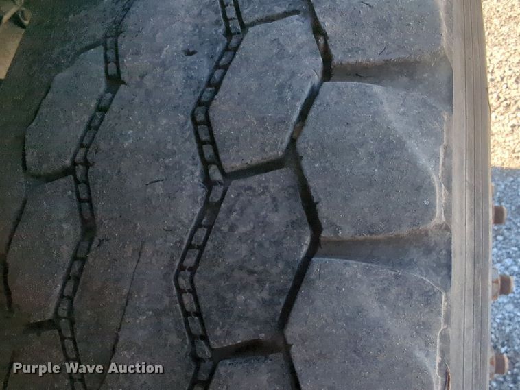 image for item EG2281 2009 Ford F750 Super Duty digger derrick truck