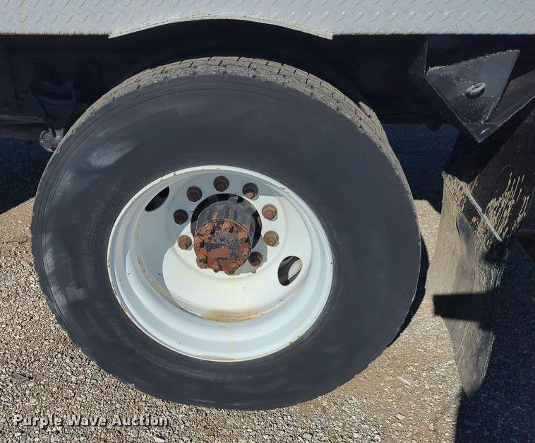 image for item EG2281 2009 Ford F750 Super Duty digger derrick truck