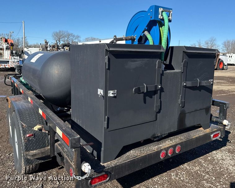 image for item EG2476 2010 Top Hat Inc utility trailer