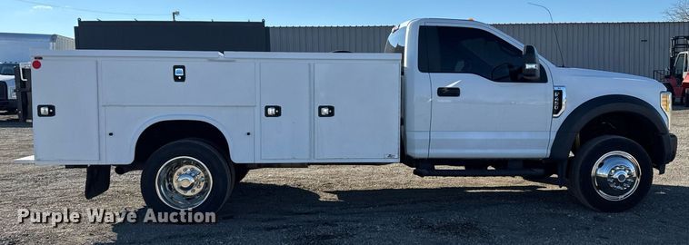image for item EG2486 2017 Ford F450 Super Duty utility / service truck