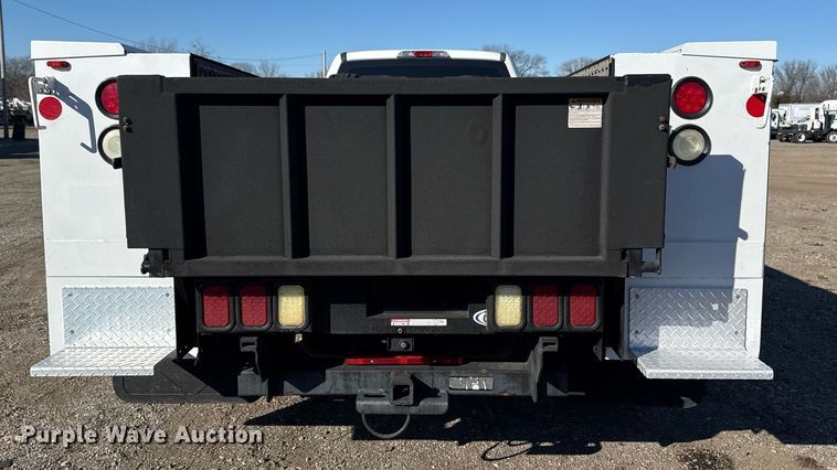 image for item EG2486 2017 Ford F450 Super Duty utility / service truck
