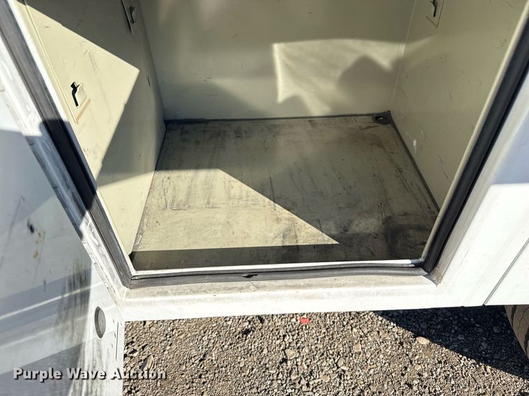 image for item EG2486 2017 Ford F450 Super Duty utility / service truck