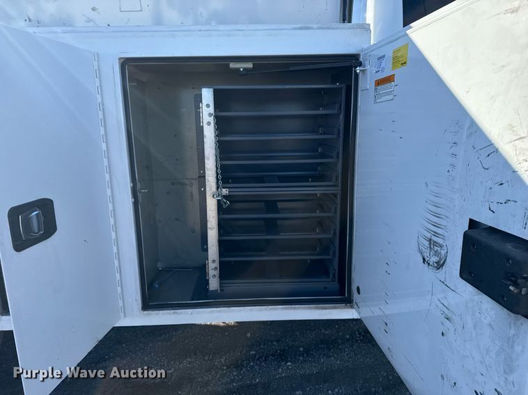 image for item EG2486 2017 Ford F450 Super Duty utility / service truck