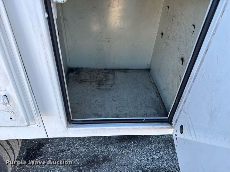 image for item EG2486 2017 Ford F450 Super Duty utility / service truck