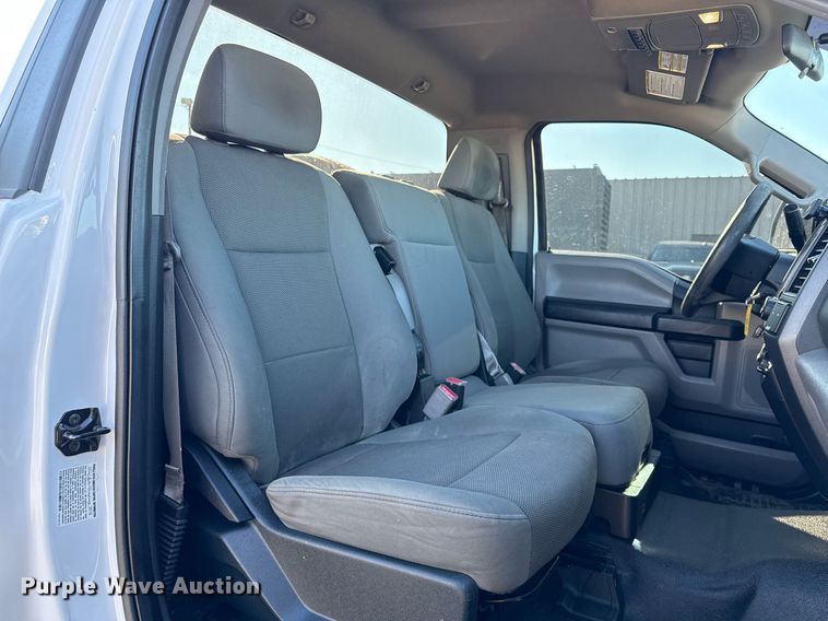 image for item EG2486 2017 Ford F450 Super Duty utility / service truck