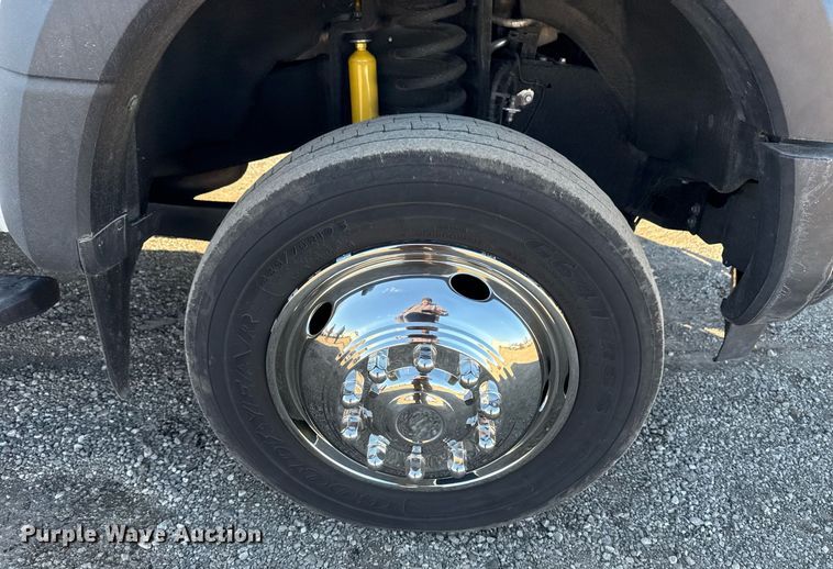 image for item EG2486 2017 Ford F450 Super Duty utility / service truck