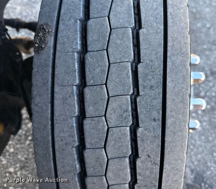 image for item EG2486 2017 Ford F450 Super Duty utility / service truck