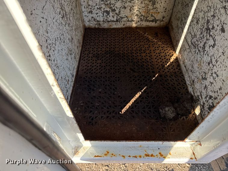 image for item EG2494 2012 Freightliner Business Class M2 Ext. Cab utility / service truck