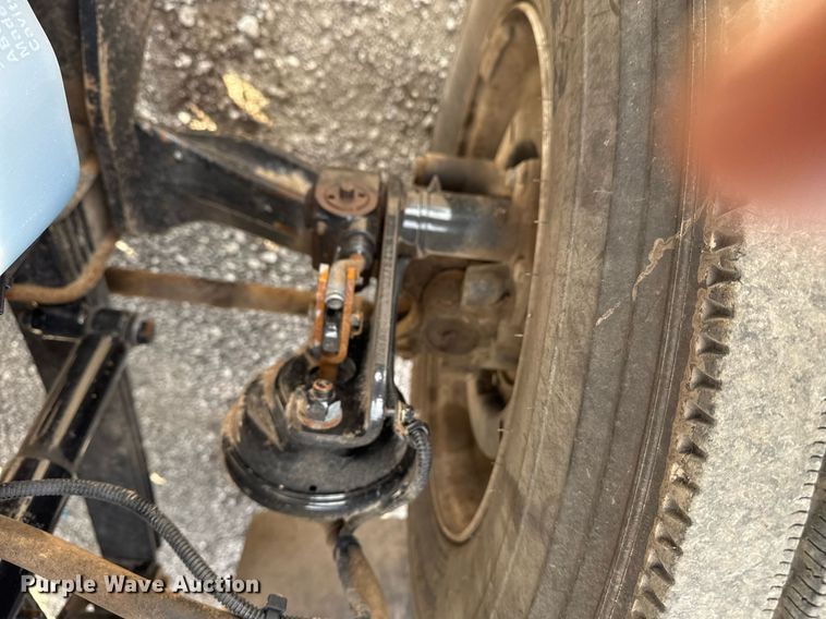 image for item EG2494 2012 Freightliner Business Class M2 Ext. Cab utility / service truck