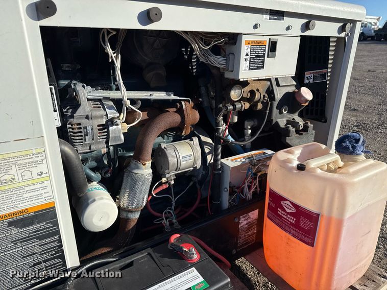 image for item EG2498 2009 Miller EnPak air compressor