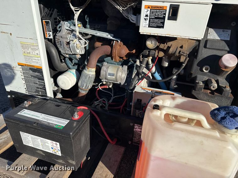 image for item EG2498 2009 Miller EnPak air compressor