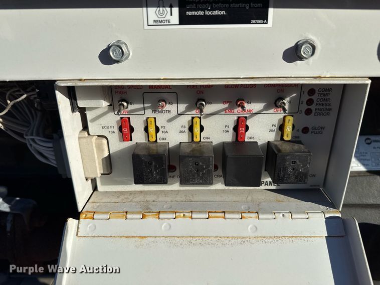 image for item EG2498 2009 Miller EnPak air compressor