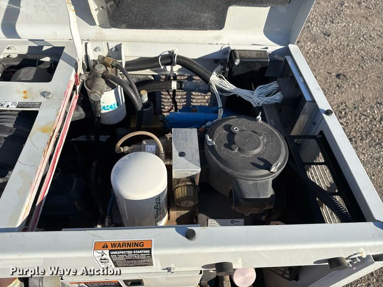 image for item EG2498 2009 Miller EnPak air compressor