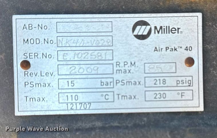 image for item EG2498 2009 Miller EnPak air compressor
