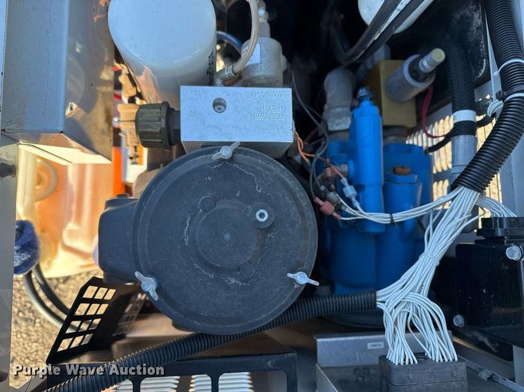 image for item EG2498 2009 Miller EnPak air compressor